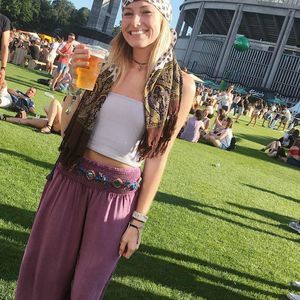 Meet your Posher, Kara